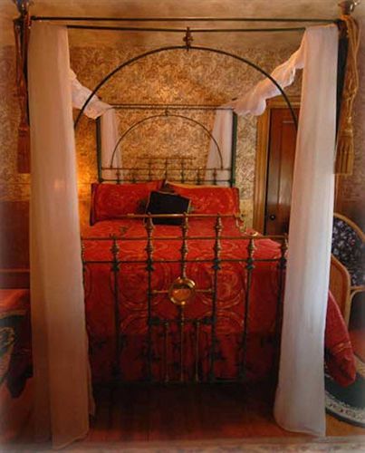 The Lion And The Rose Bed & Breakfast 화이트필드 외부 사진