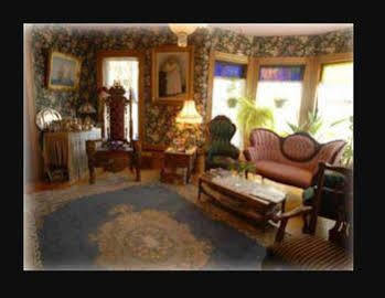 The Lion And The Rose Bed & Breakfast 화이트필드 외부 사진