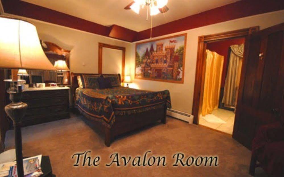 The Lion And The Rose Bed & Breakfast 화이트필드 외부 사진